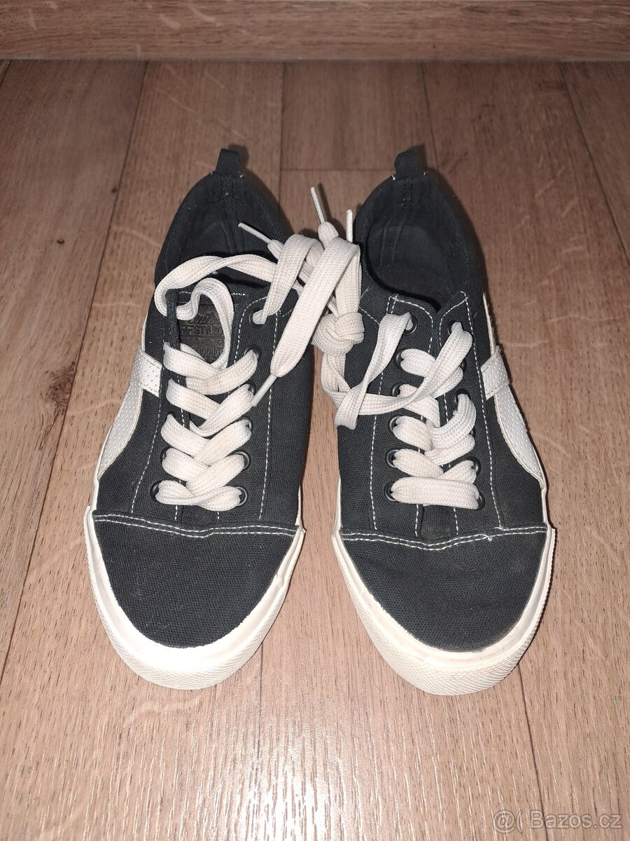 Černo-bílé tenisky F§F vel. 32 - 2