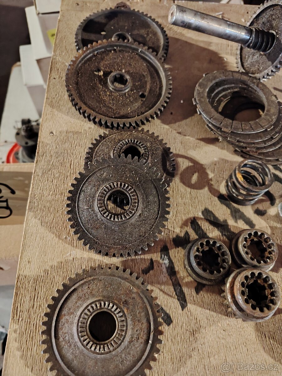 Díly motoru Stadion S11, S22 - 2