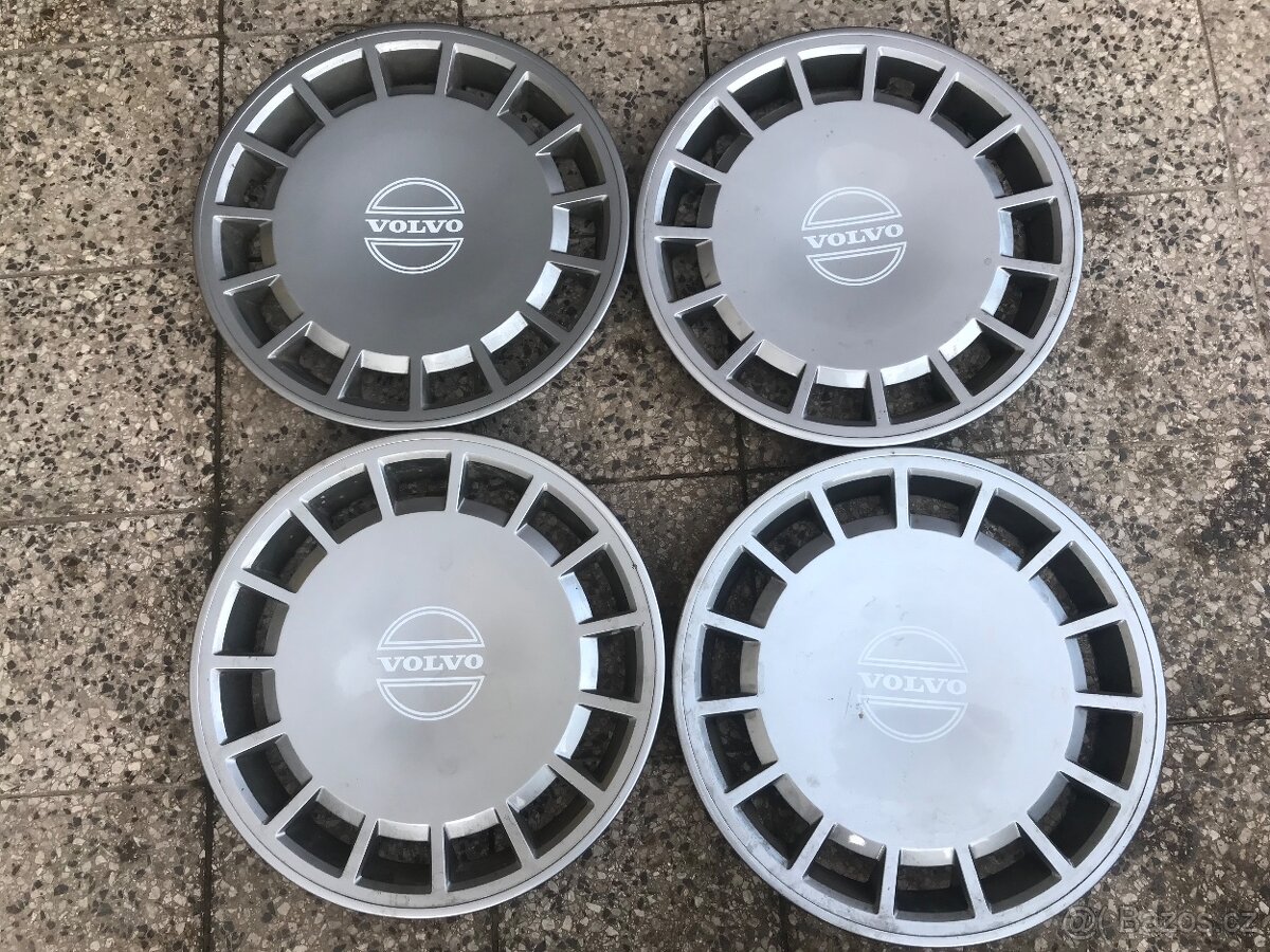 Prodam puklice Volvo - 2