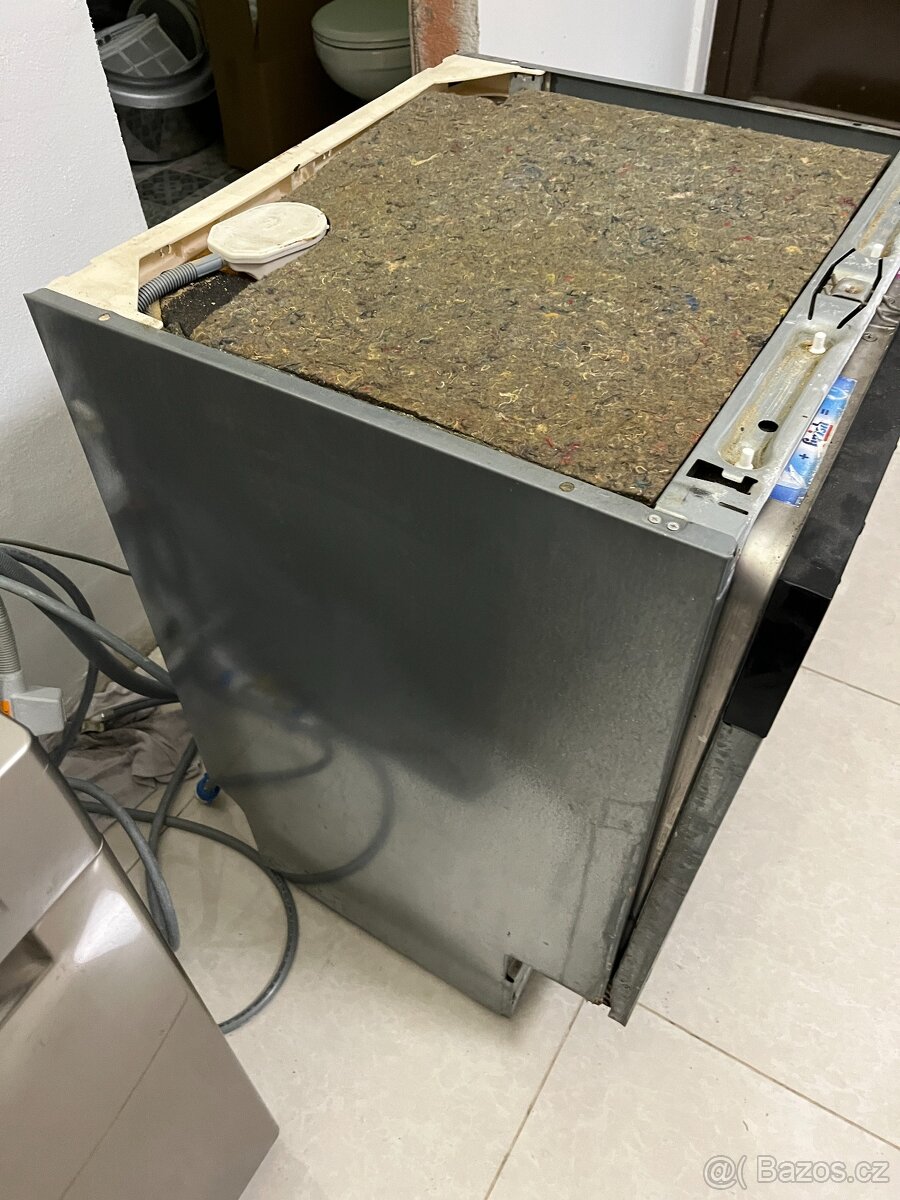 MYČKA ELECTROLUX ESL63010 - 2