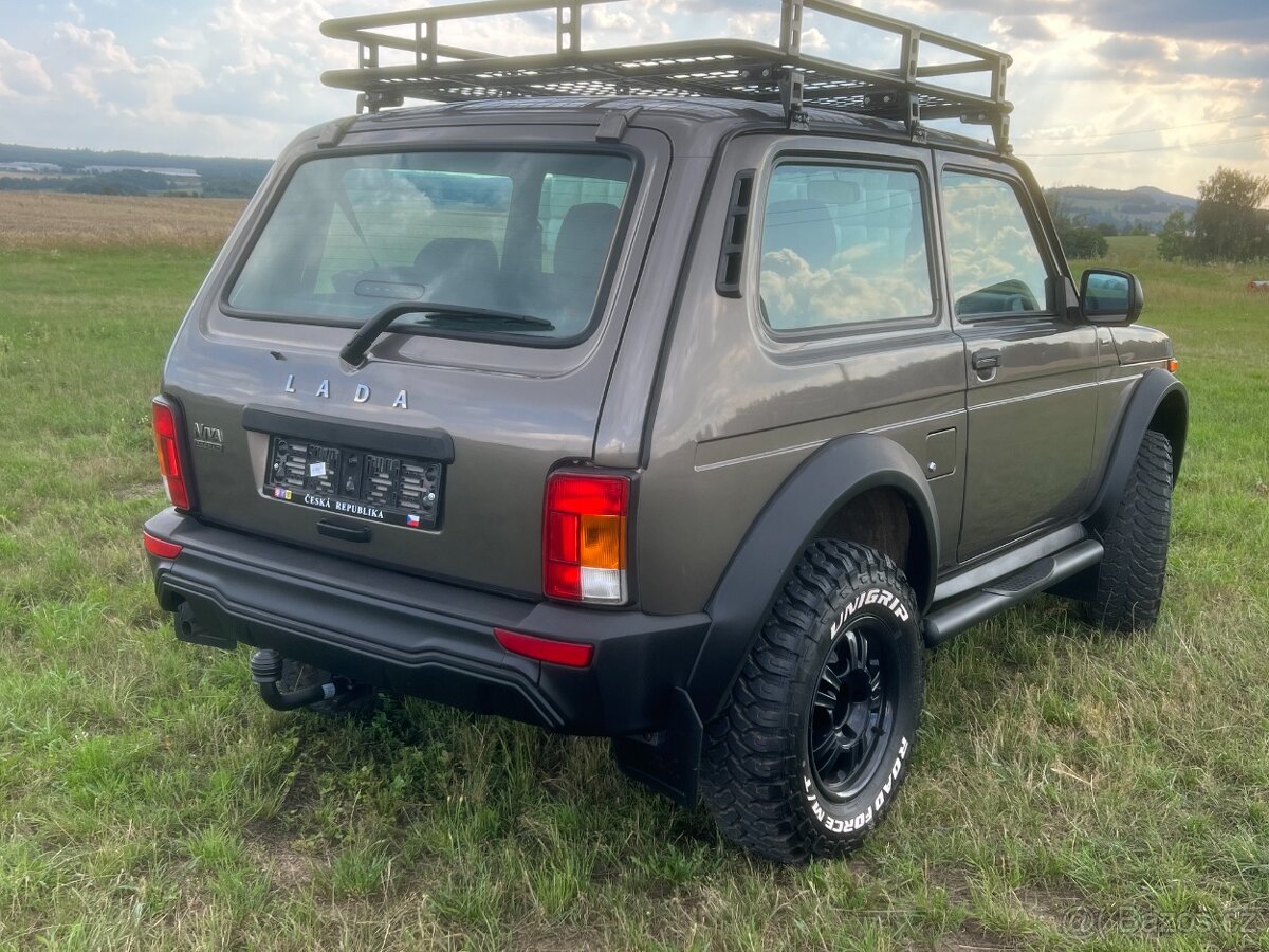LADA NIVA LEGEND - 2