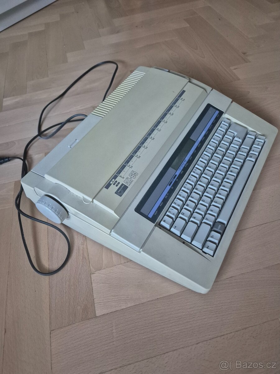 Elektrický psací stroj Nakajima - 2