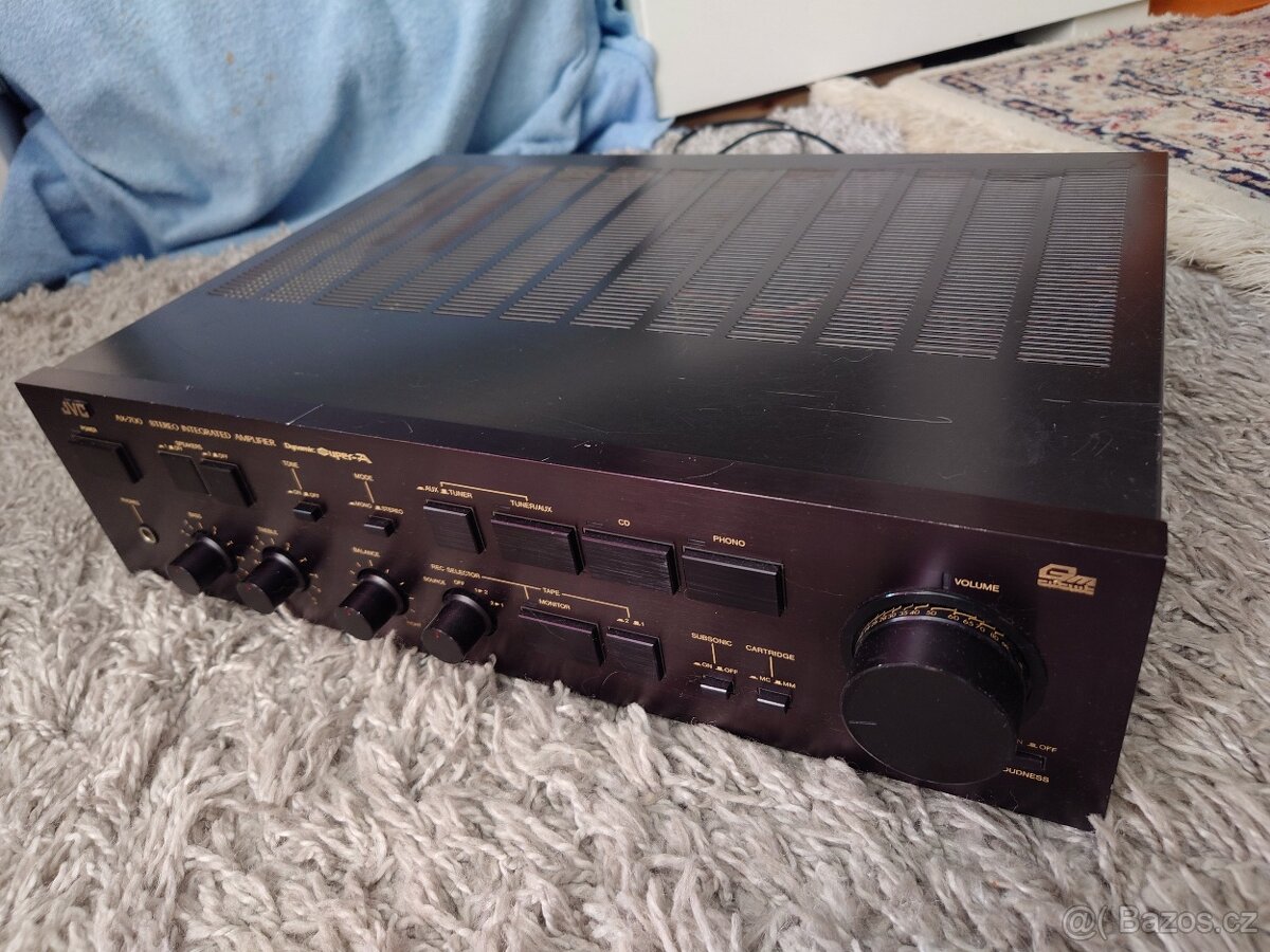 JVC AX-700 - 2