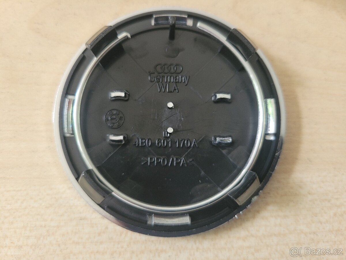 Středové krytky disků Audi 4B0 601 170A - 2