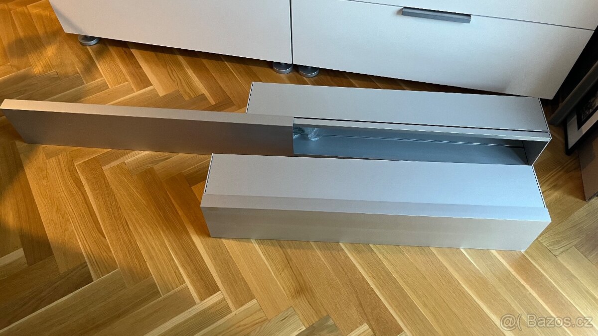 Hliníkové nástěnné skříňky - 2