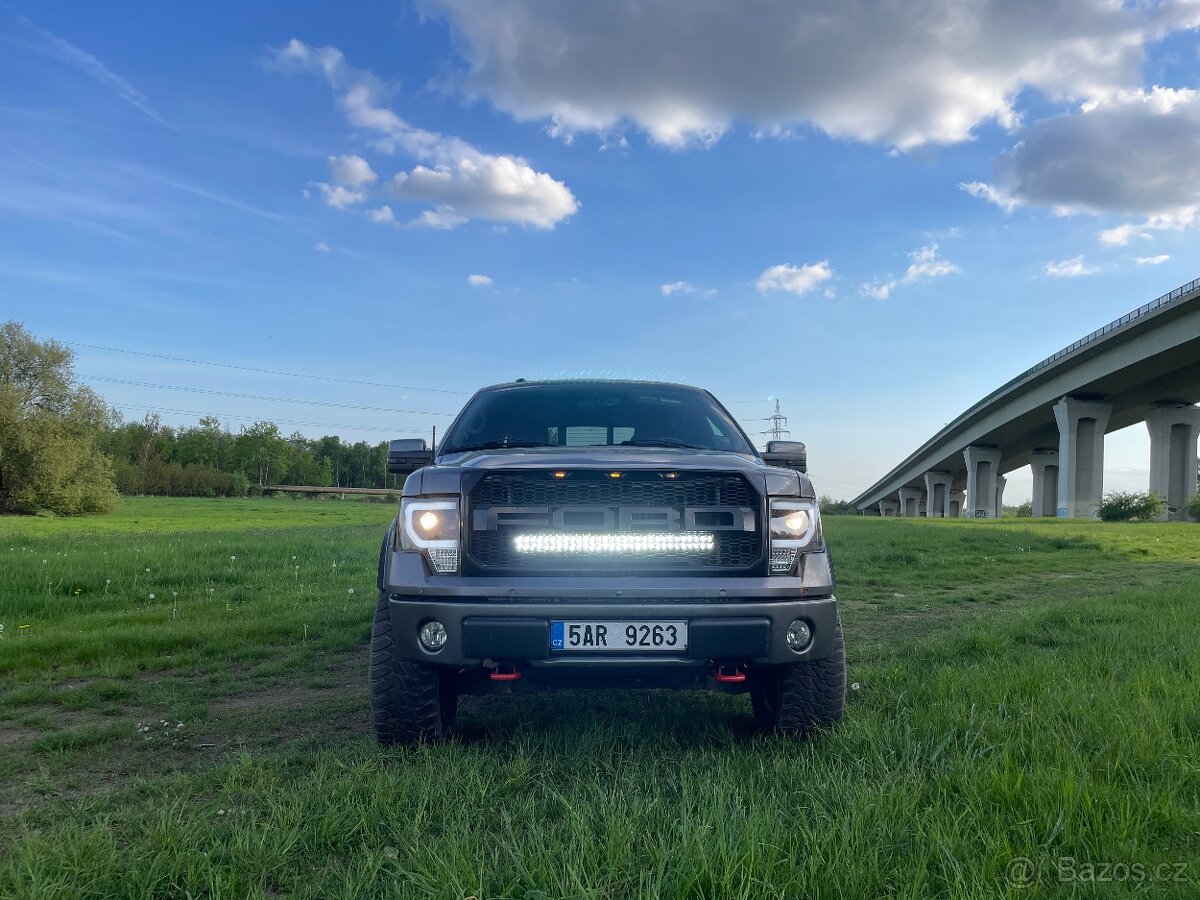 Ford F150 F-150 5.0, rok staré LPG