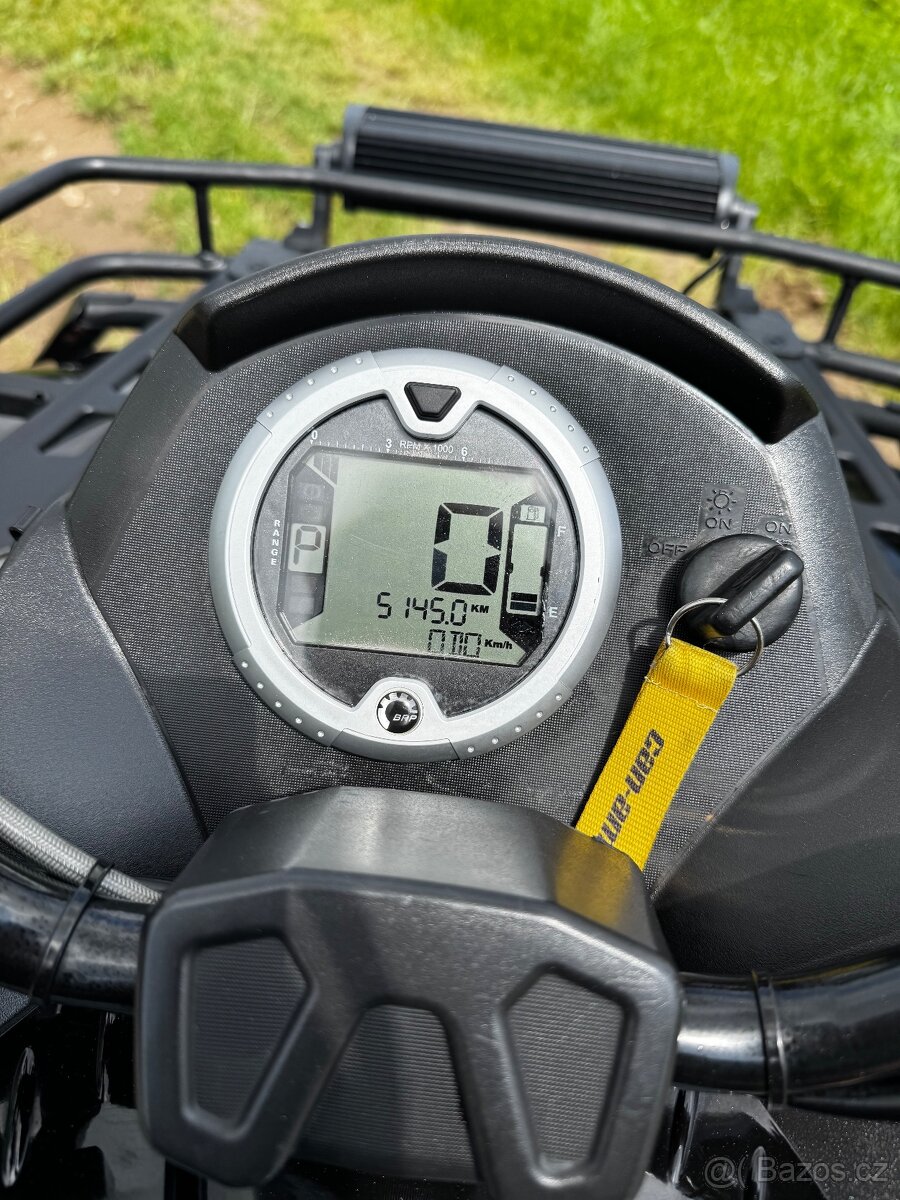 Can-am outlander 800r max 5145km nová tk