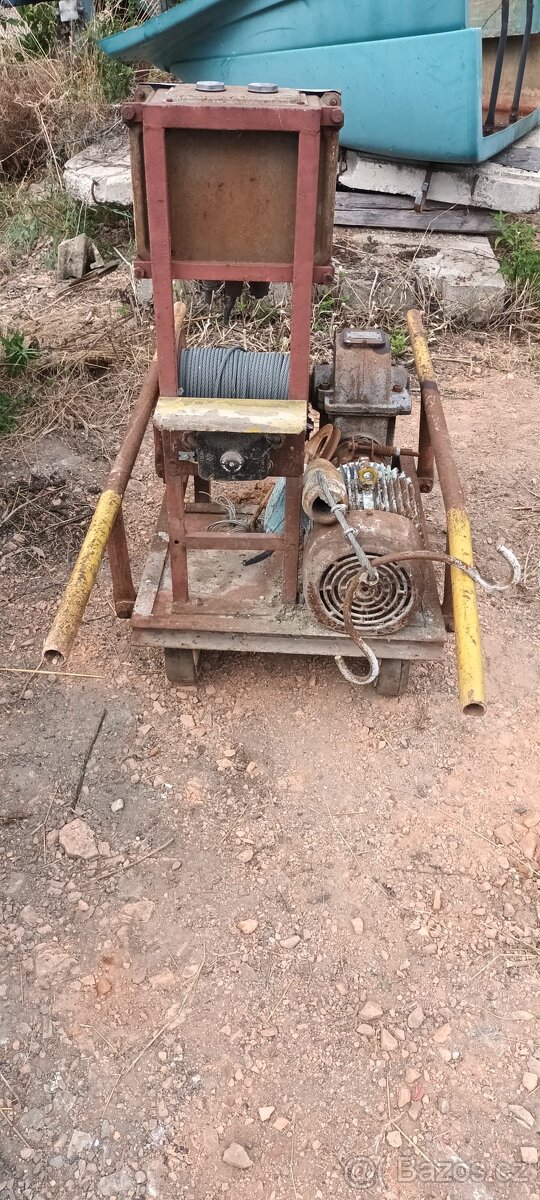 Stavební vrátek, naviják - 2