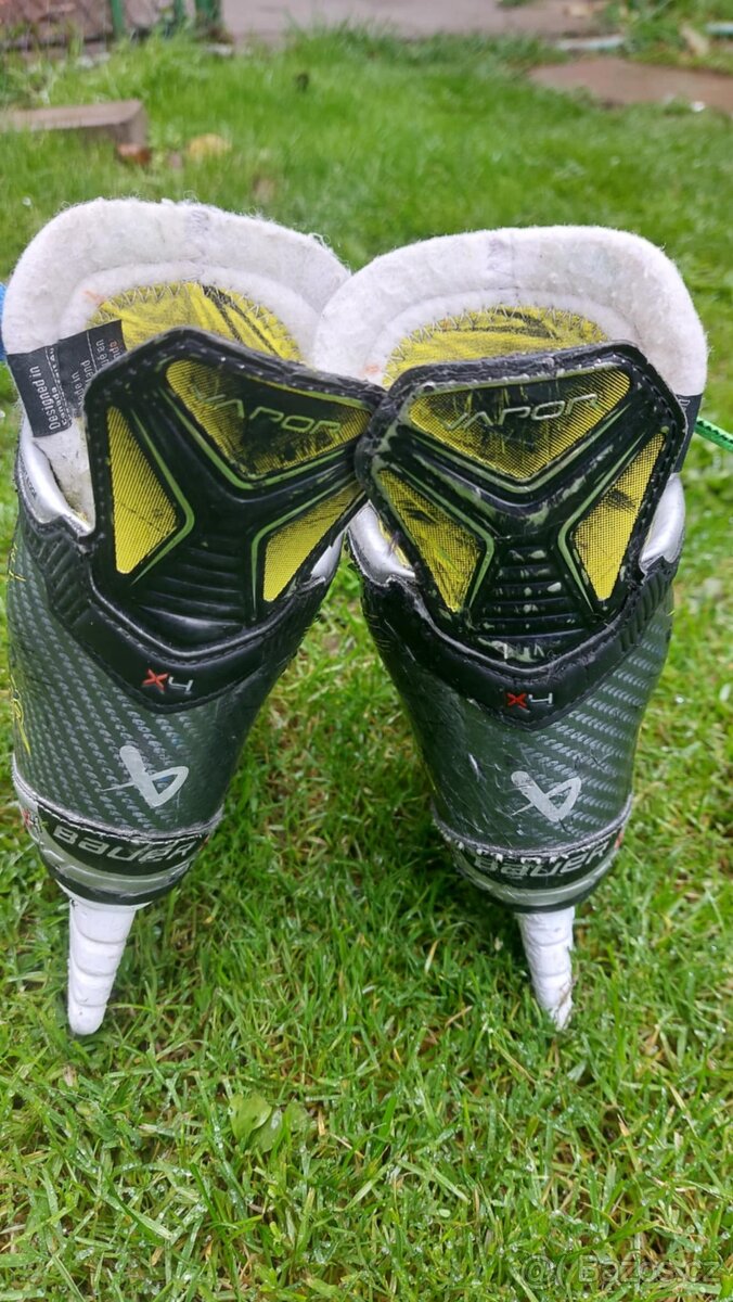 Brusle Bauer vapor x4, velikost y11, délka stélky 19 cm - 2