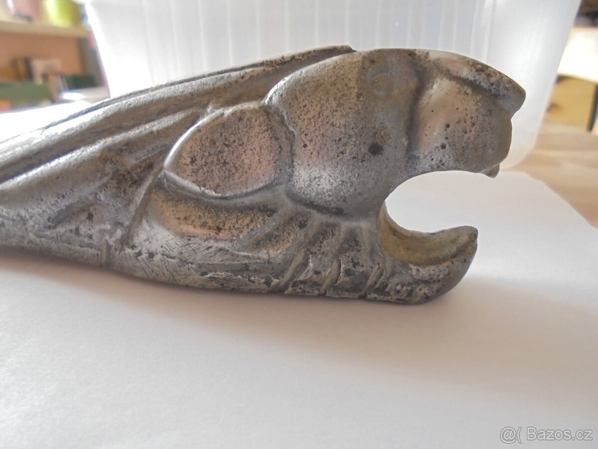 Lev ve znaku Peugeot - 2