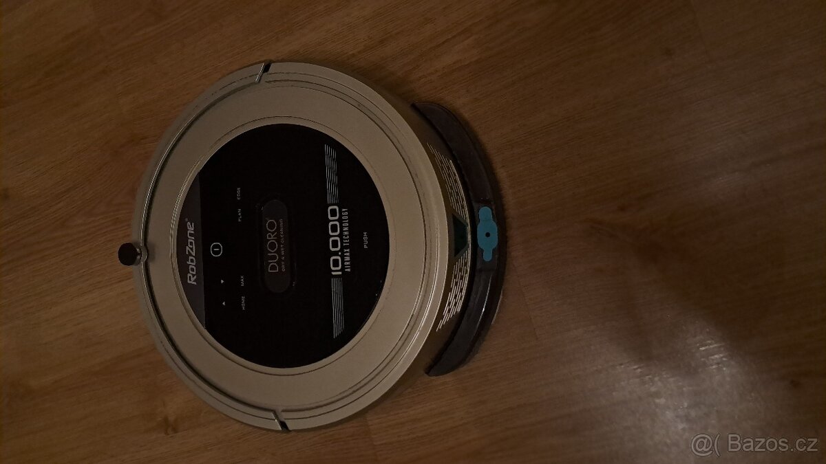 Roboticky vysavač Robzone - 2
