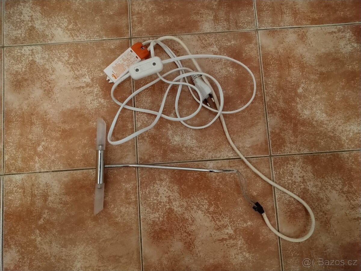 Koupelnové světlo na skříňku - 2