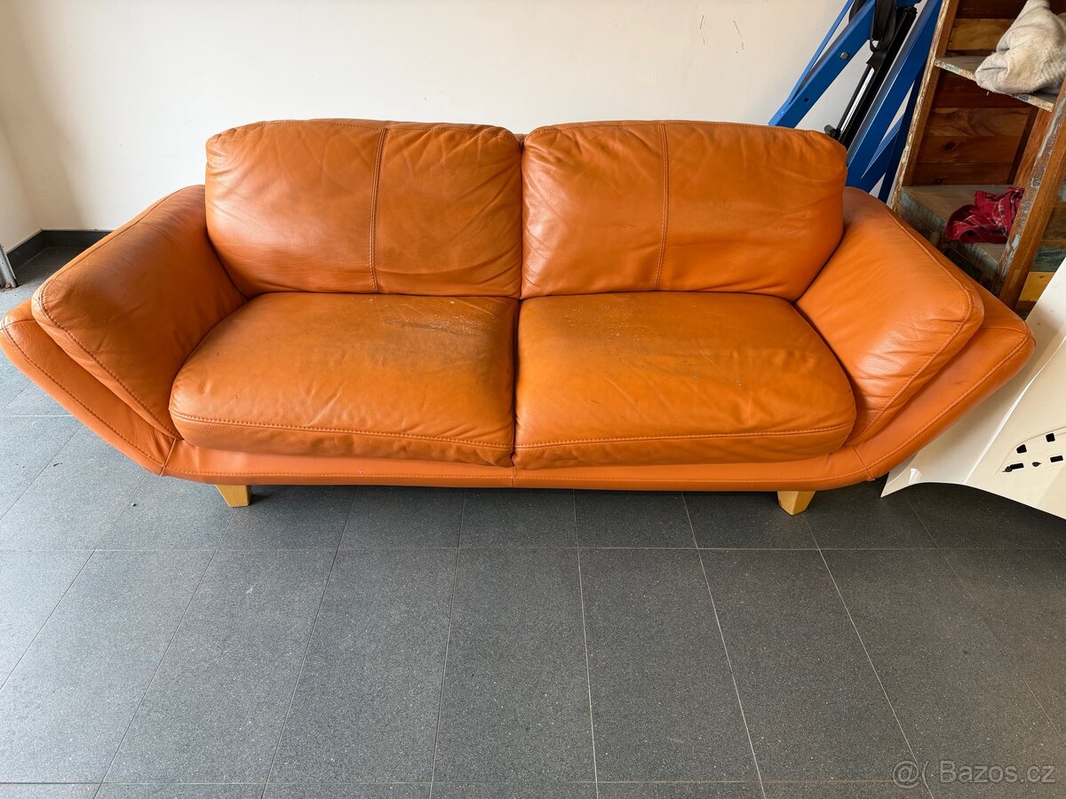 Kozena sedqcka, gauč , 2kusy - 2