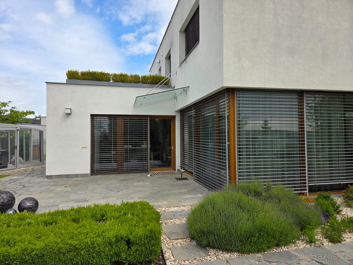 Skleněná stříška - 2