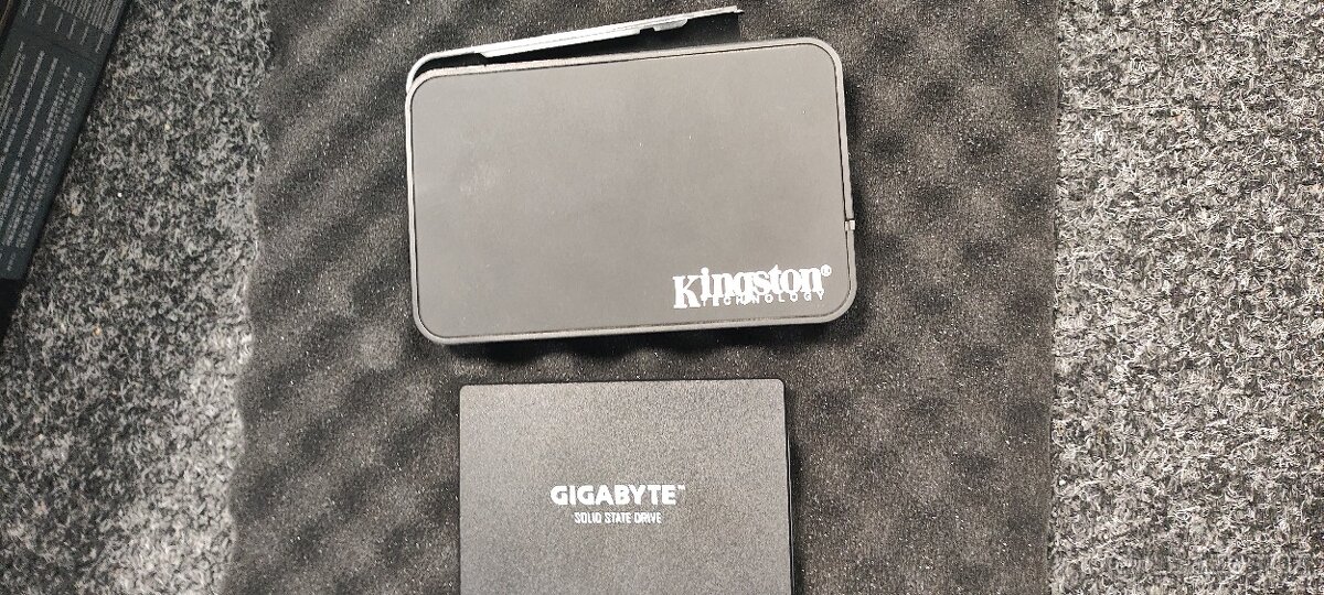 Gigabyte SSD 120 GB (gstfs31120gntd) - 2