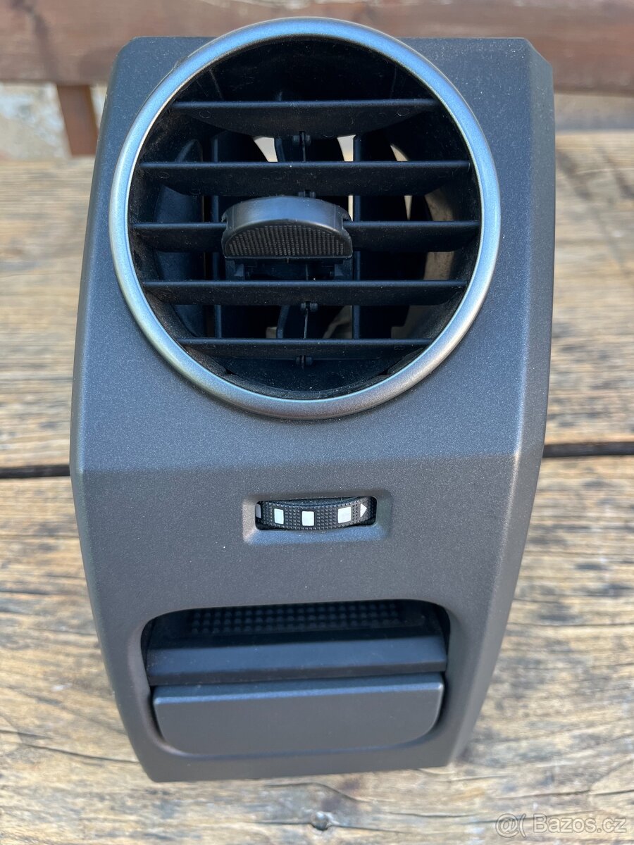 boční panel ventilace + držák na díly Land Rover Discovery 3 - 2