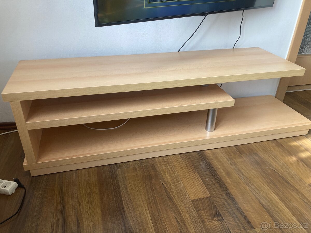 Stolek pod televizi - 2