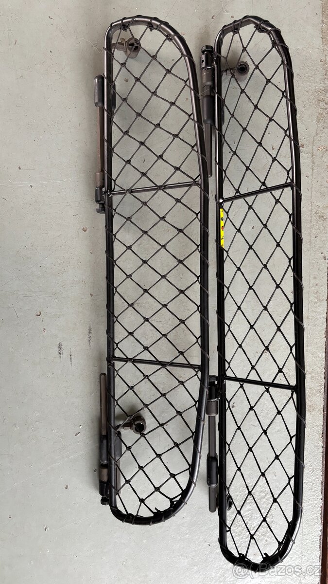 Dělící mříž do auta - 2