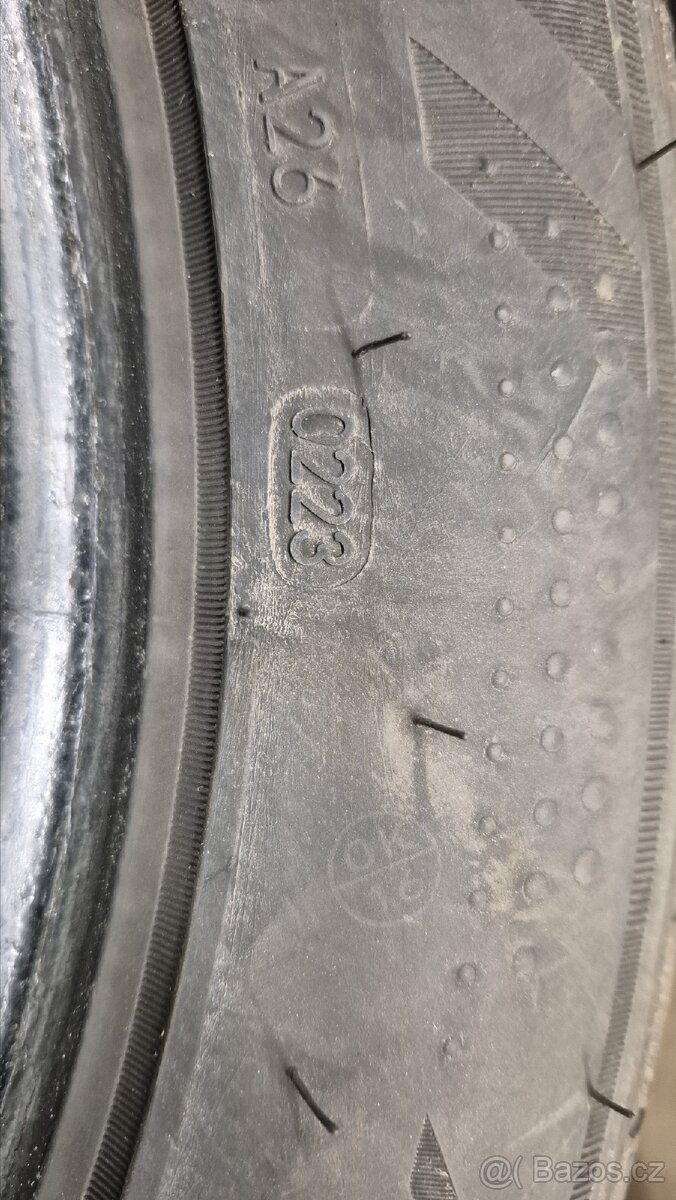 Letní pneu. 205/55 R16 - 2