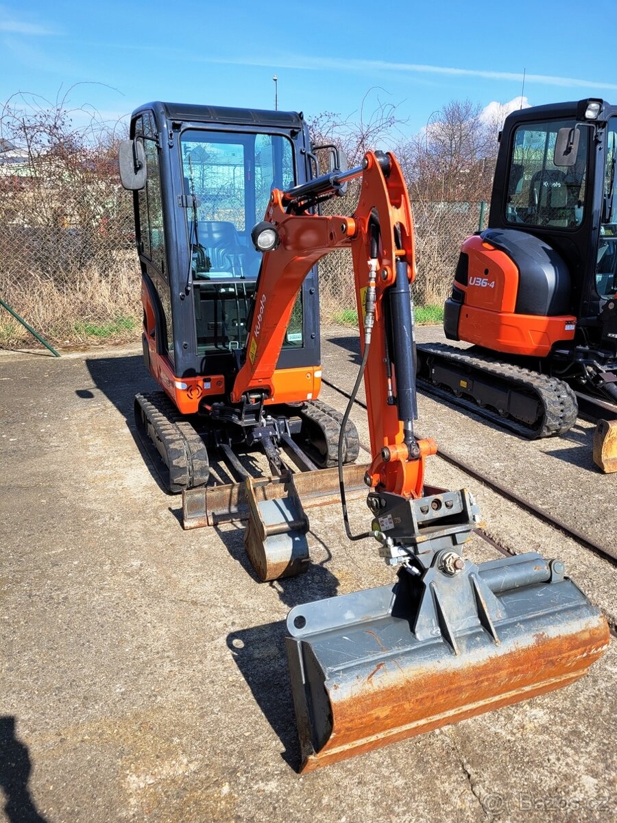 minibagr Kubota KX 016-4 - 2