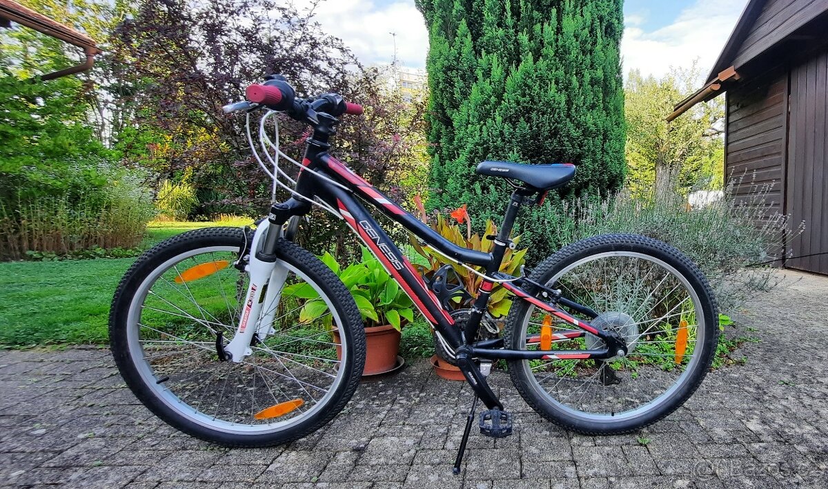 Dívčí kolo Genesis 24" - 2