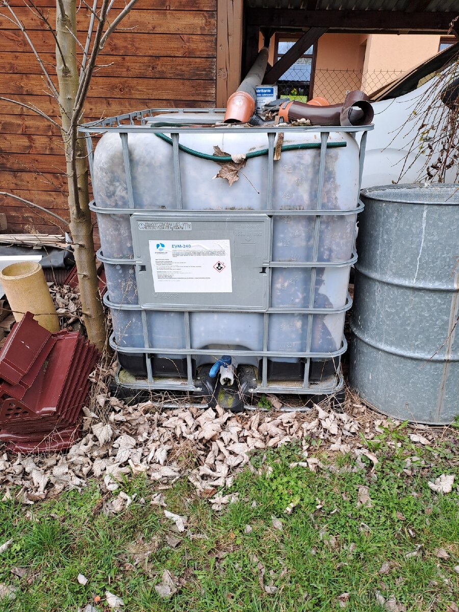 Kubíková nádrž - 2