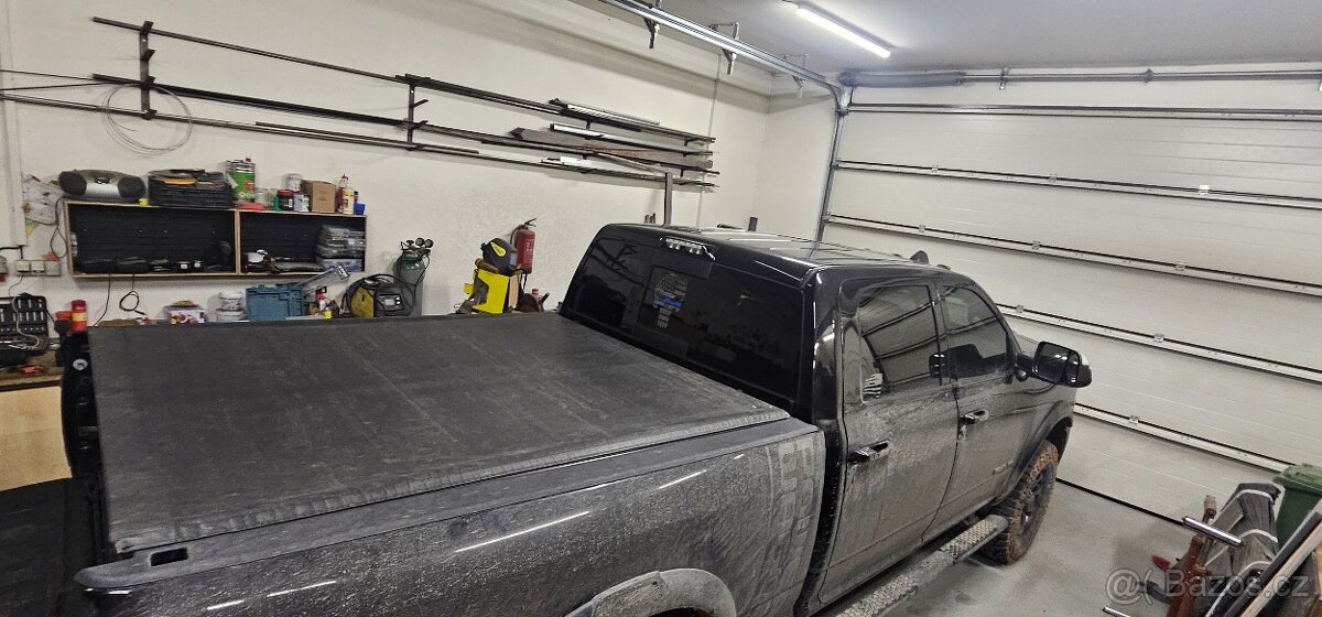 Kryt korby Dodge RAM 2500 - 2