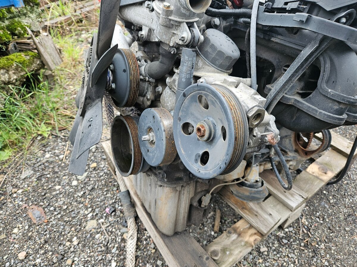 Mercedes 200 motor m111 100kw benzín - 2