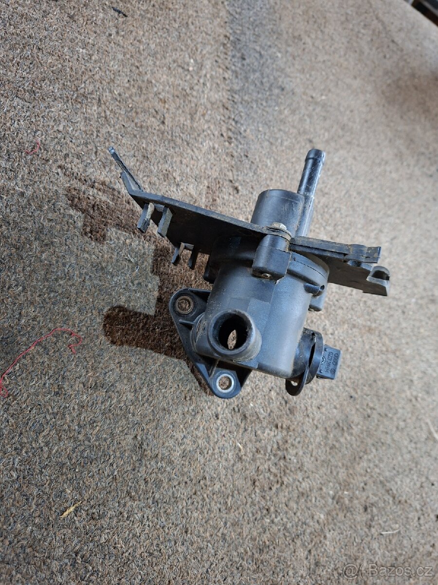 Komora termostatu Škoda Felicia - 2