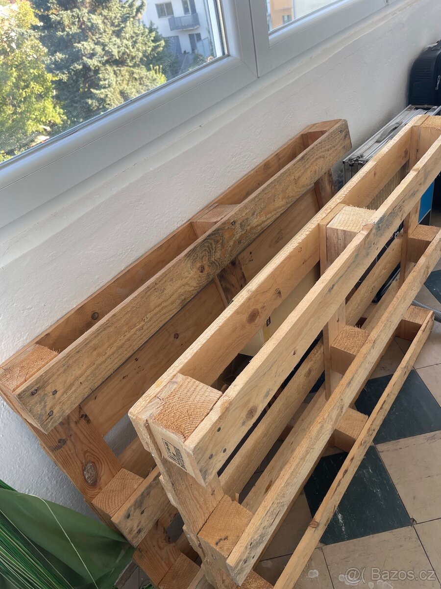 Dřevěné palety 80x120 - 2