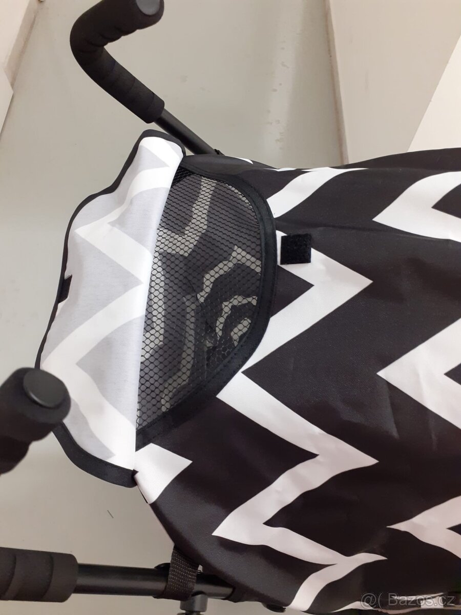 Polohovací kočárek/golfky - 2