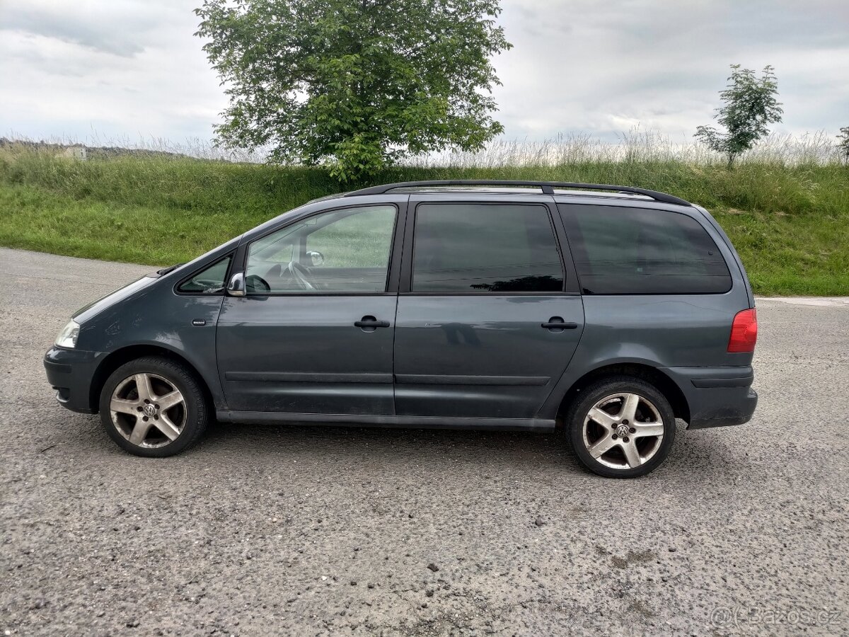 Volkswagen Sharan 2.0 TDi 103 kW - 2