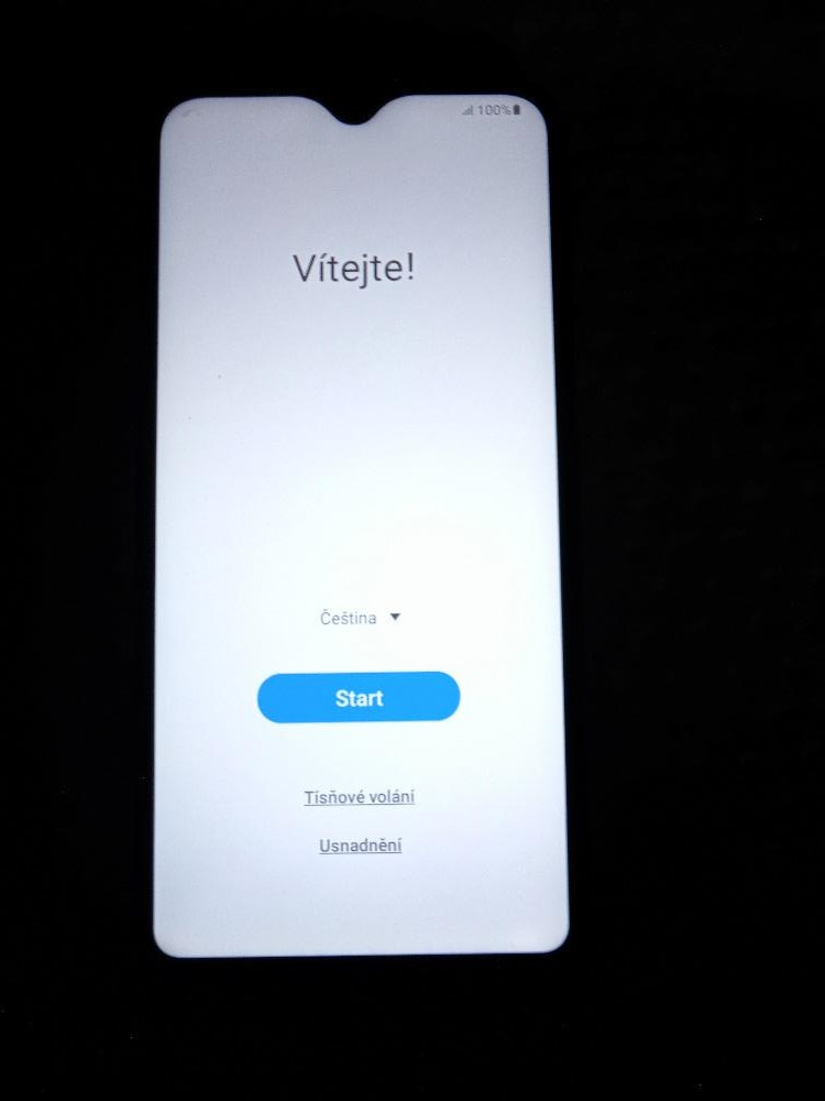 Mobilní telefon Samsung A20 - 2