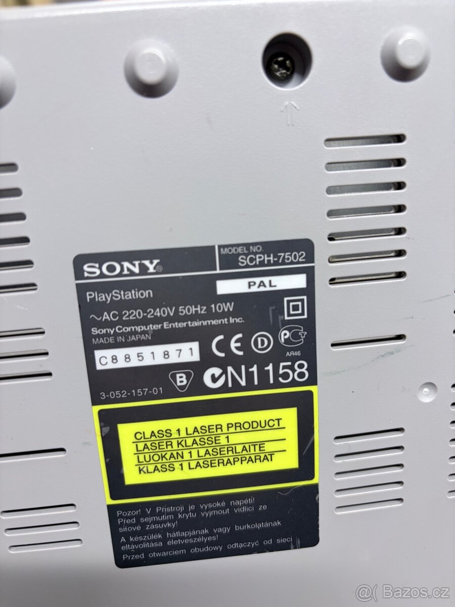 - PS1 Sony Scph-7502 s příslušenstvím - - 2