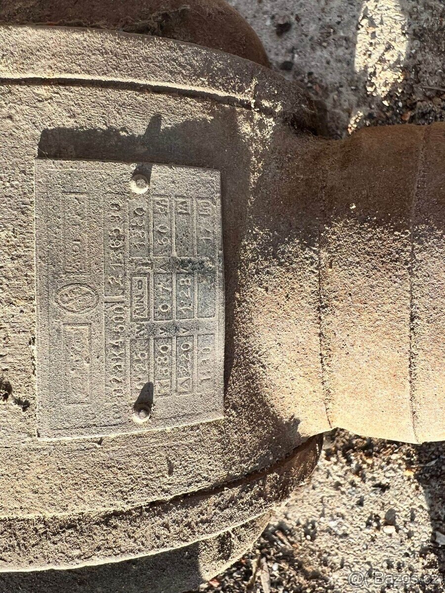 Motor s převodovkou - 2