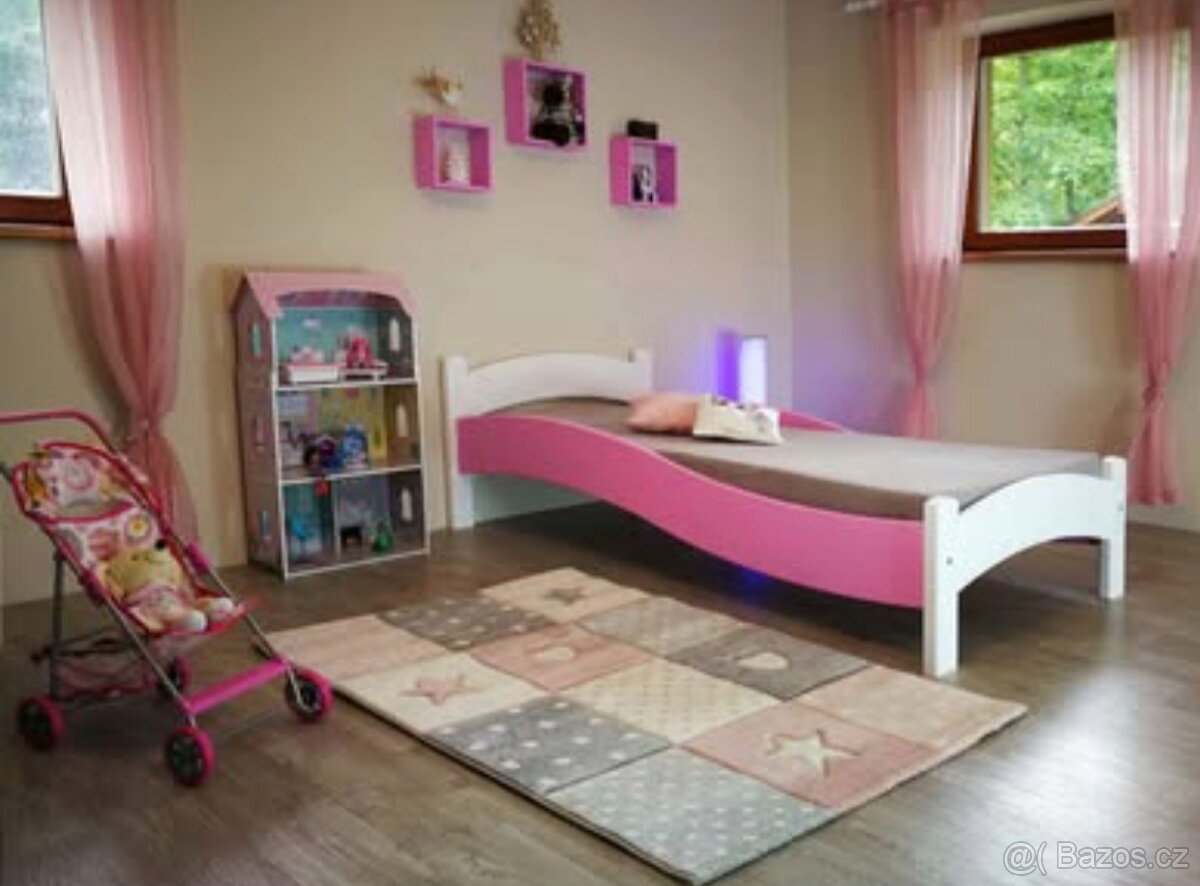 Postel se svítícími jednorožci - 2