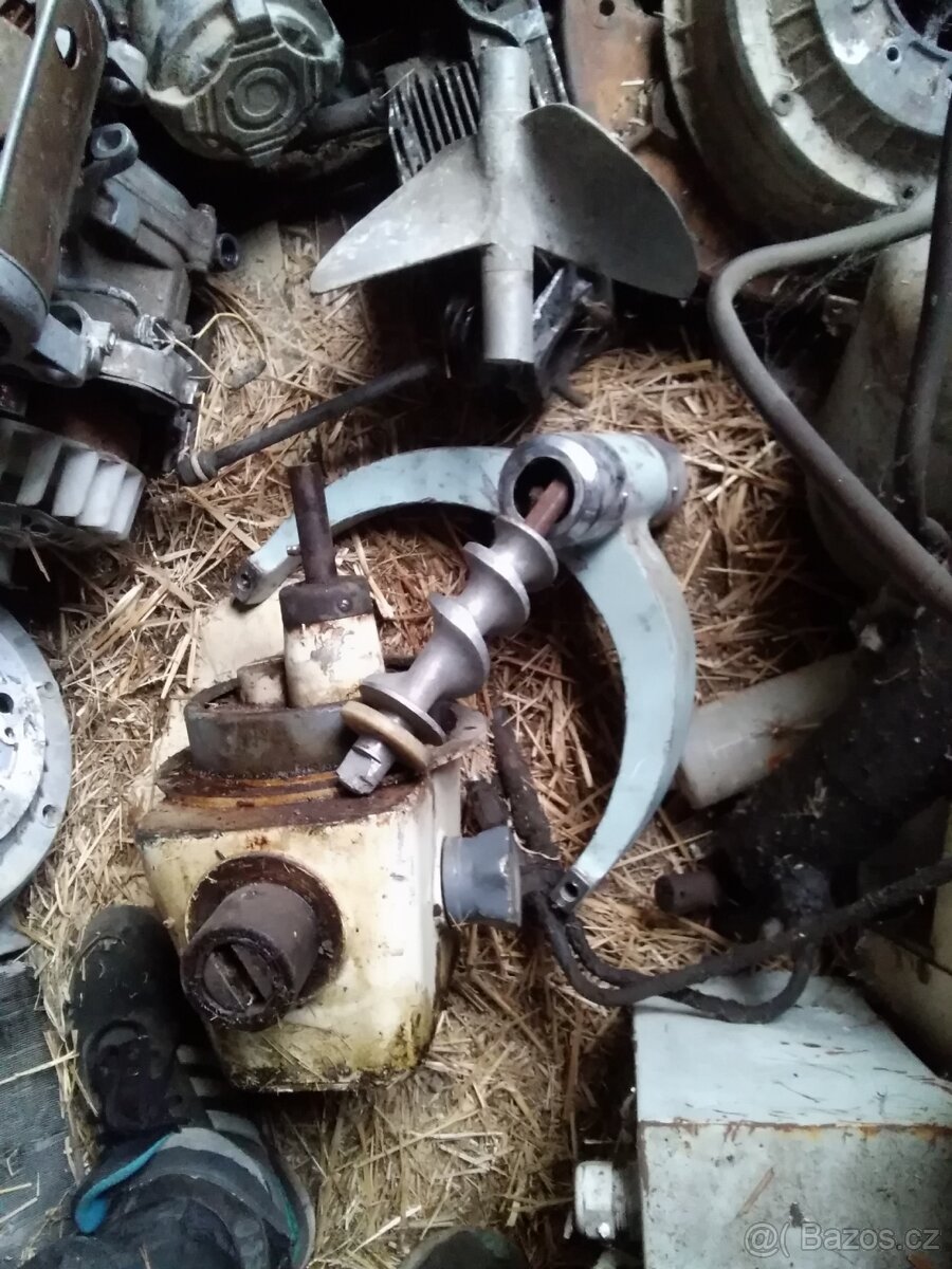 Kuchynský robot - 2