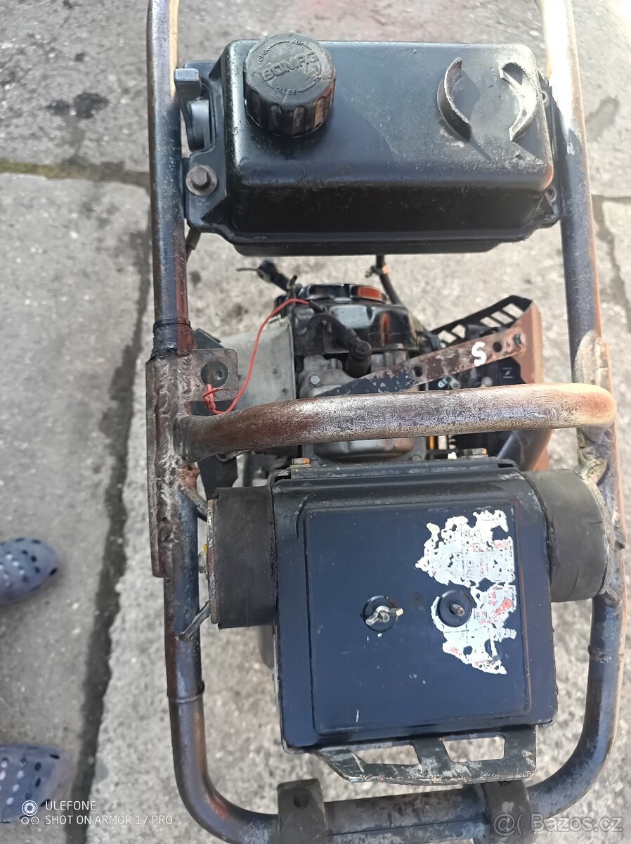 Vibrační pěch BOMAG - 2