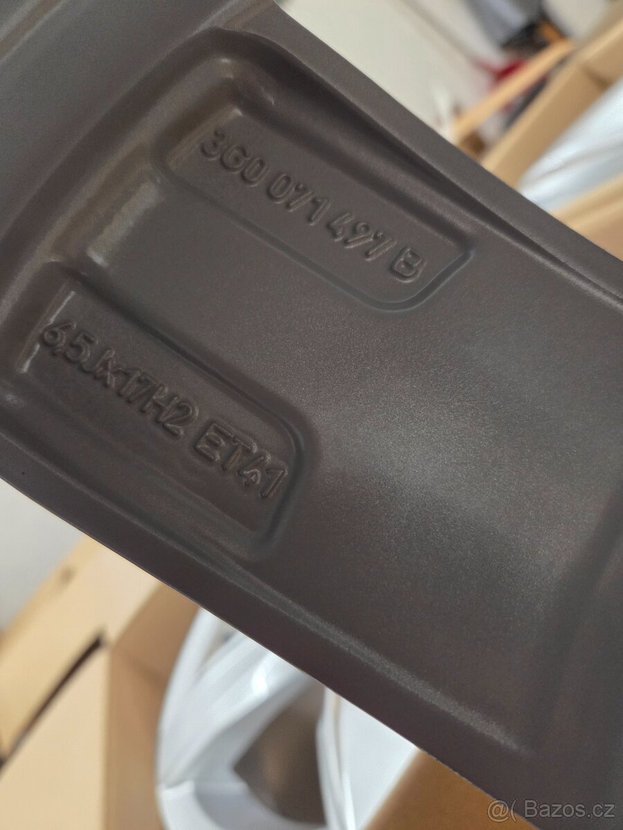 Nová originál alu kola VW Passat - 2