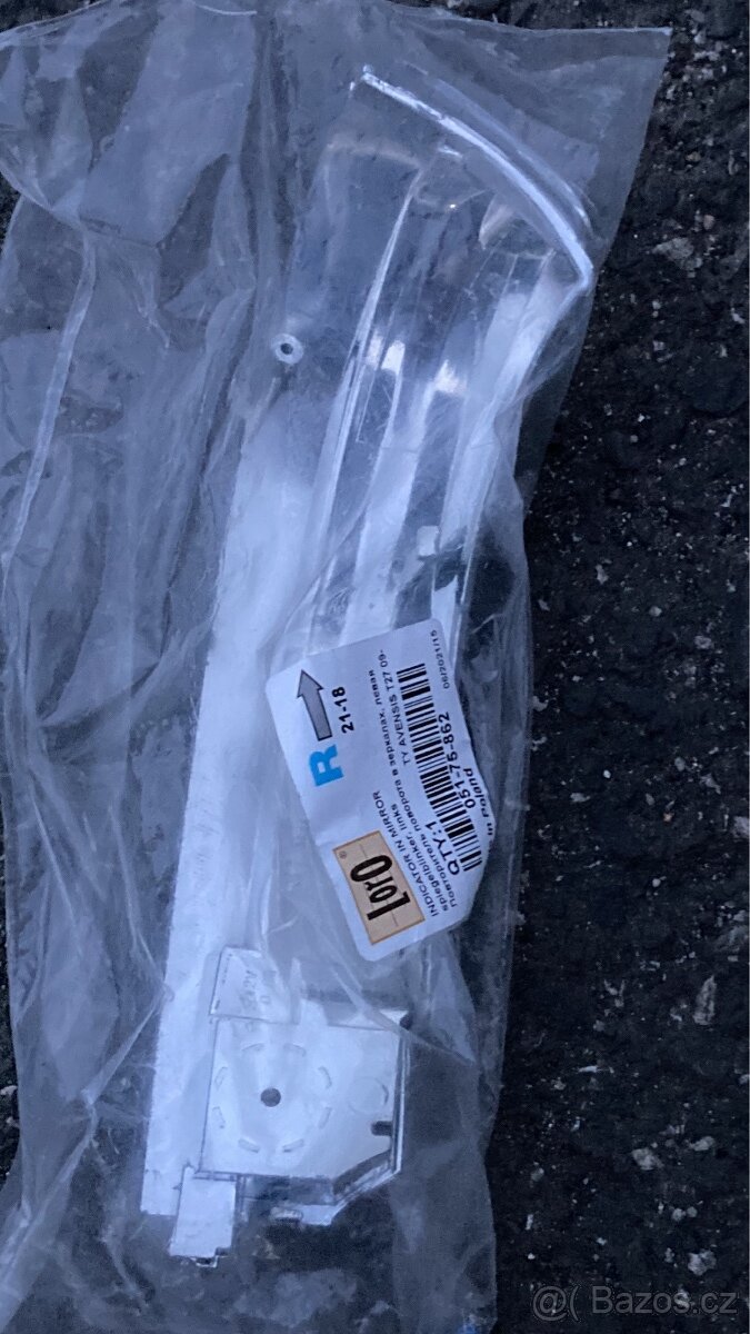 Prodám pravý blikač zrcátka - 2