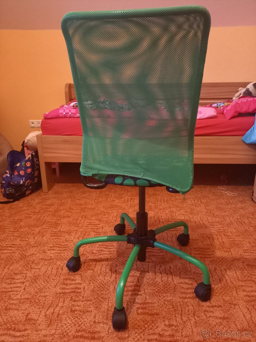 Dětská židle na kolečkách - 2