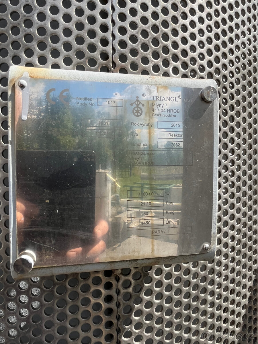 Prodám tlakovou nádobu 1500 dm3, 20 bar - 2