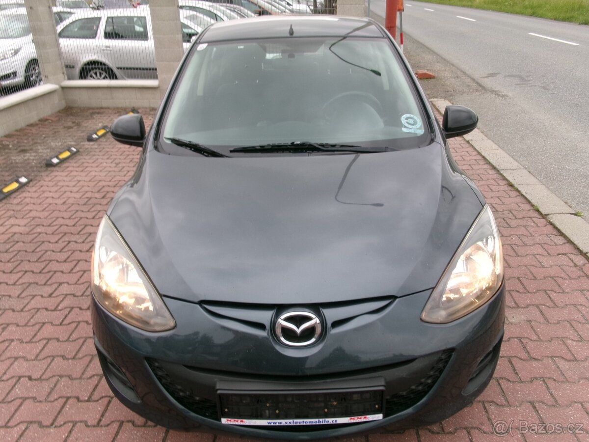 PRODÁM Mazda 2 1.3i KLIMA 1.MAJ - 2