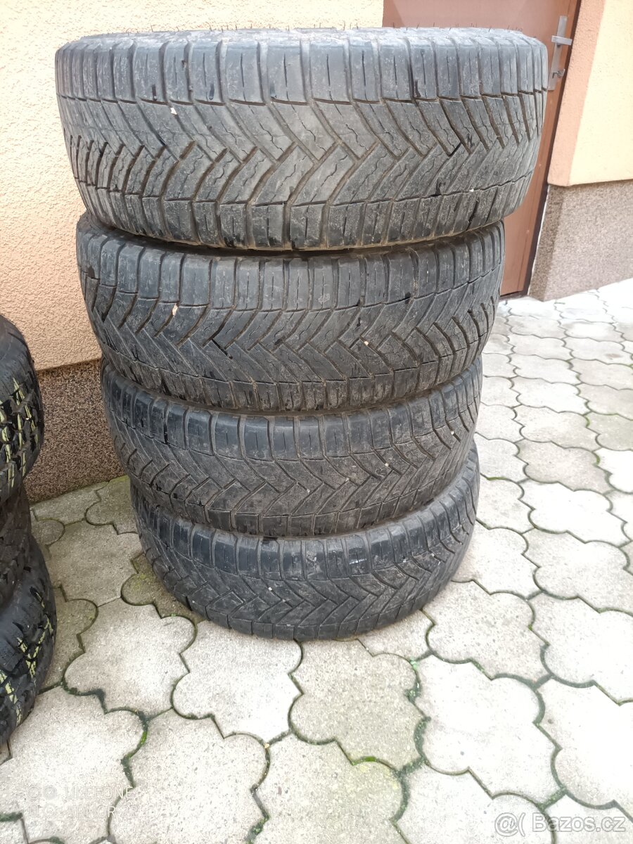 Celoroční pneumatiky R17 C - 2
