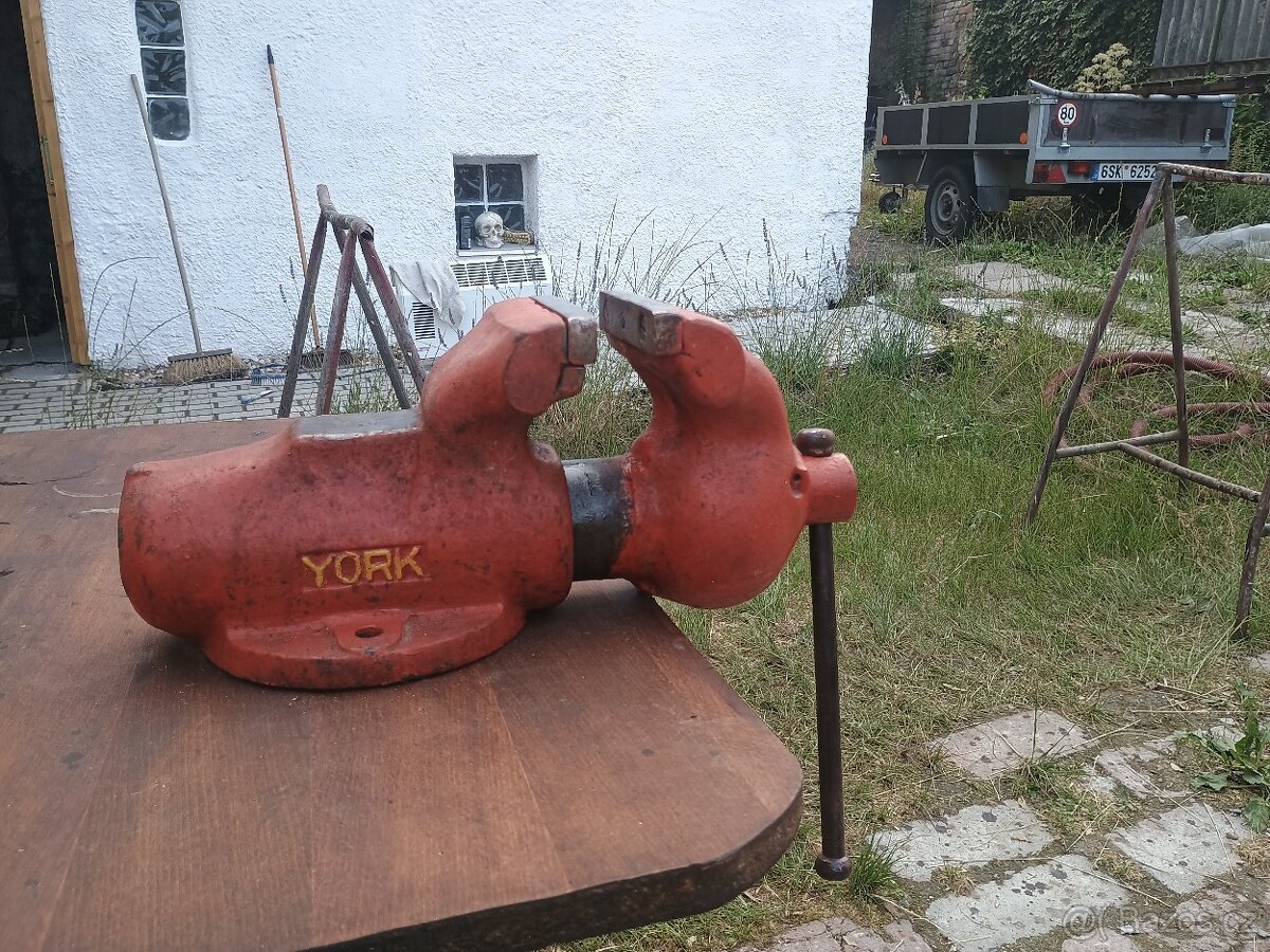 Svěrák York 150 - 2