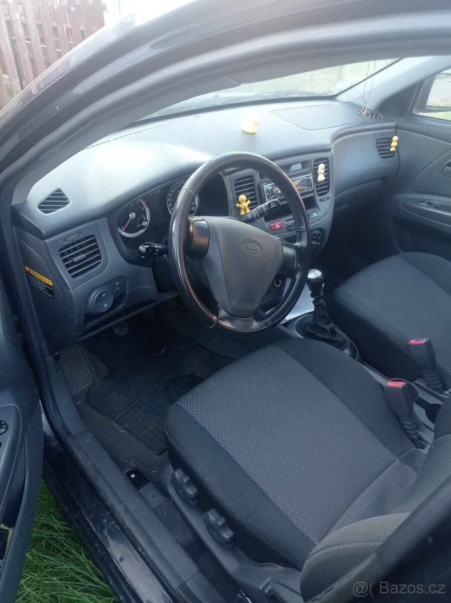 Kia Rio 2006 - 2
