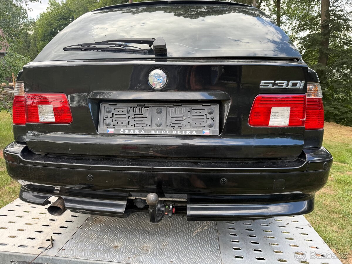 Zadni naraznik bmw e39 touring - 2