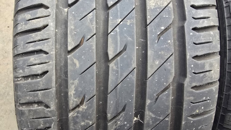 Letní pneu 225/45/17 Semperit - 2