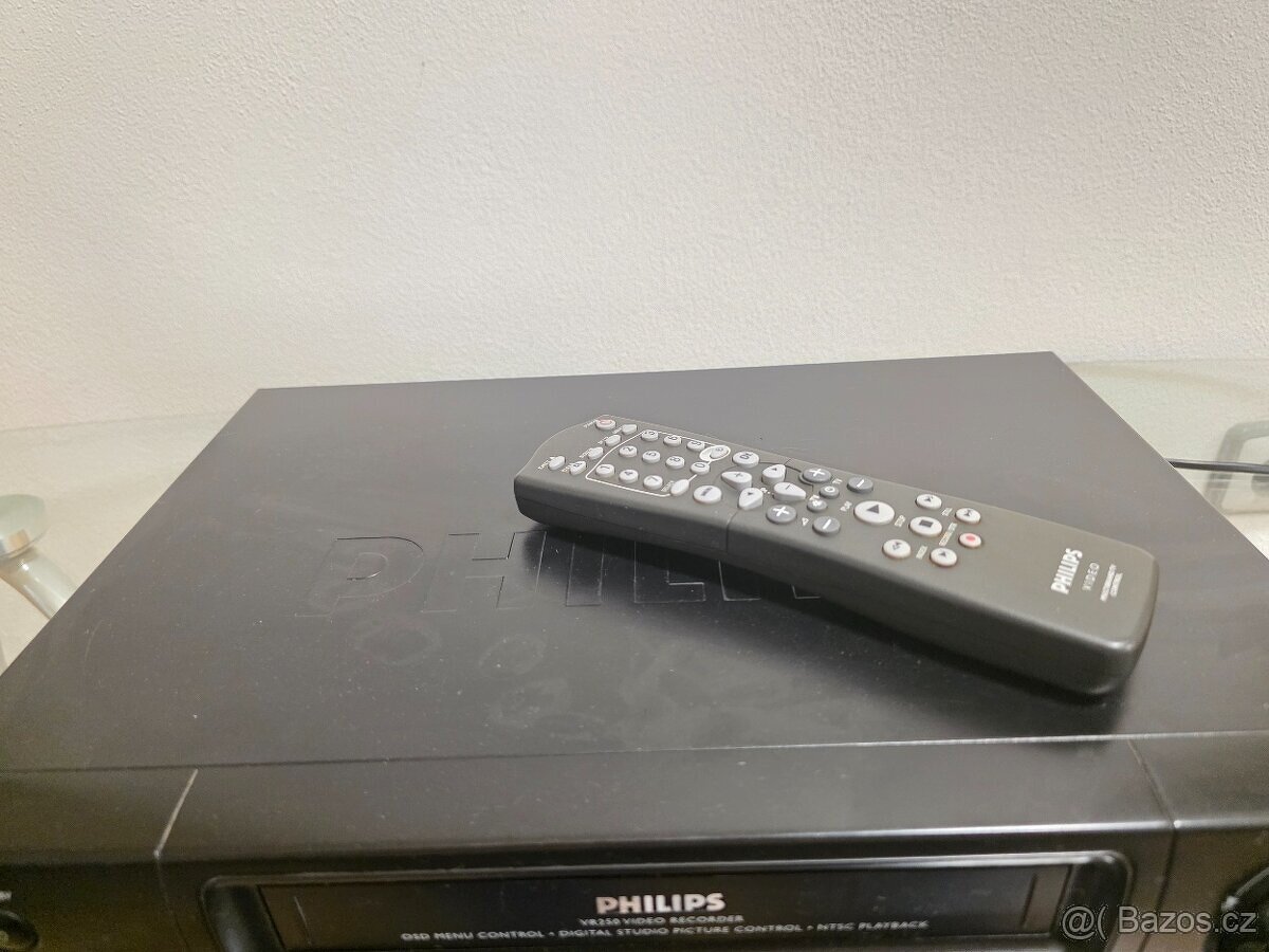 Videorekordér Philips VR 250/02 + dálkový ovladač - 2