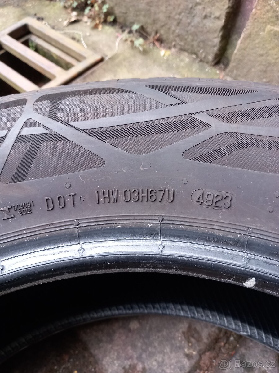 Continental EcoContact 6 215/65 R17 103V
- 2